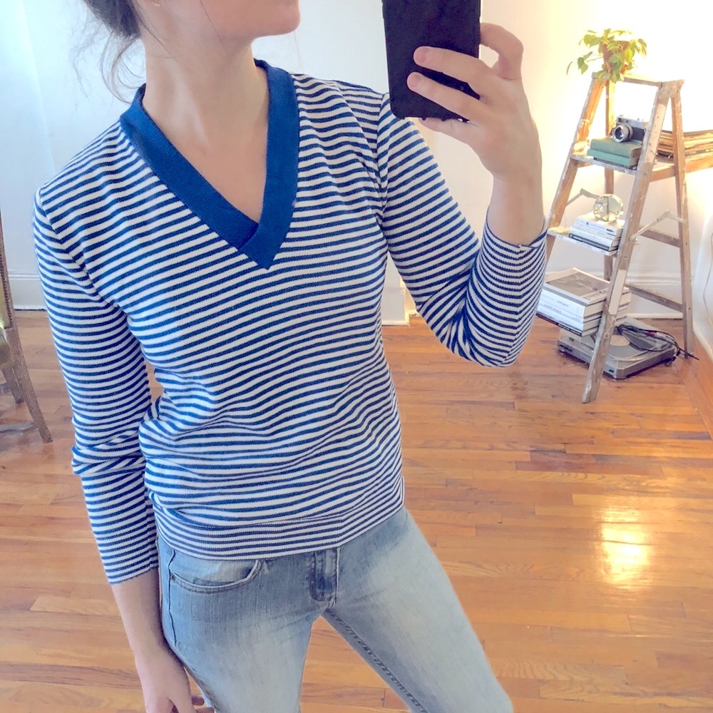 VTG Blue White Stripe V Neck Knit Pullover Sweater Jumper Academia Prep XS S M - Picture 14 of 16